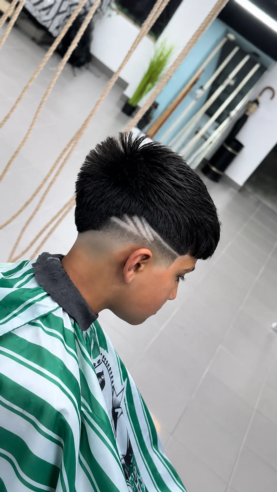 Degradé infantil com risca decorativa